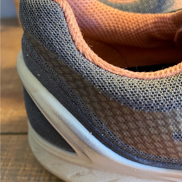 ECCO WOMENS BIOM FJUEL LOW TOP SNEAKER - Picture 5 of 16